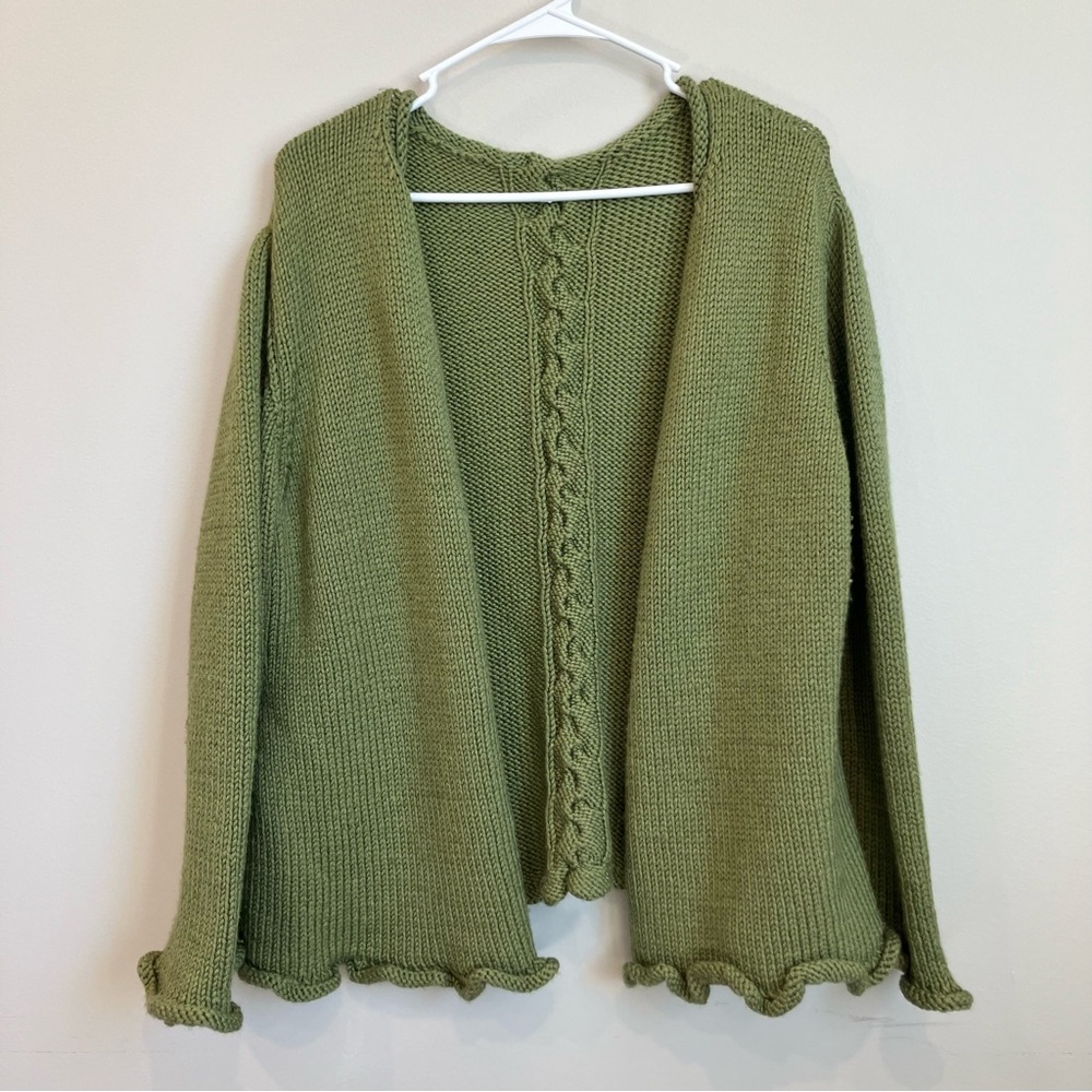 Beautiful handmade cardigan fits a medium-large pre owned good condition